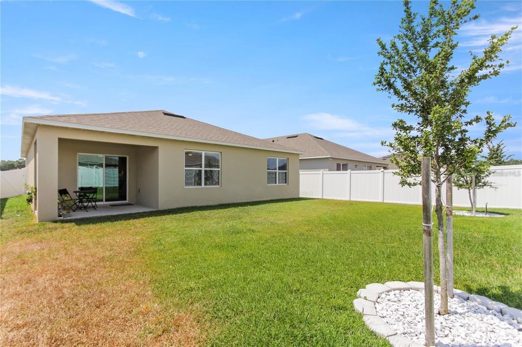 Image 35 of property listing at 1975 CACUTTA WAY, Kissimmee, FL 34744