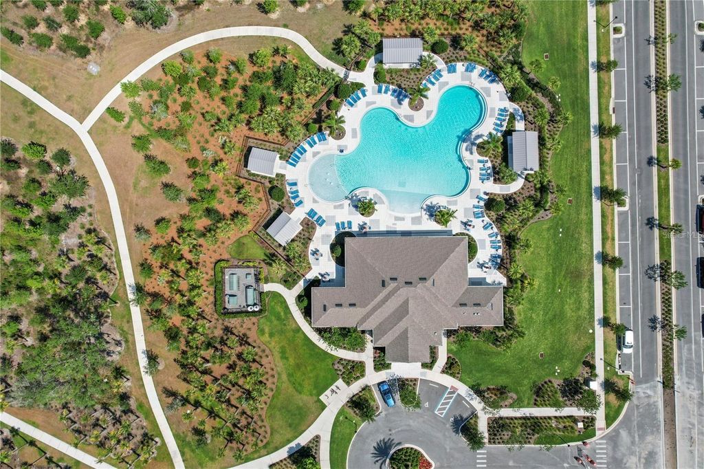 Image 41 of property listing at 1975 CACUTTA WAY, Kissimmee, FL 34744