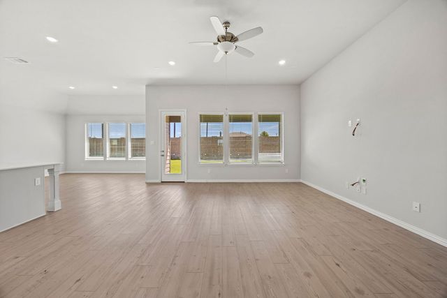 718 Tinsley Meadows Drive, Van Alstyne, TX 75495