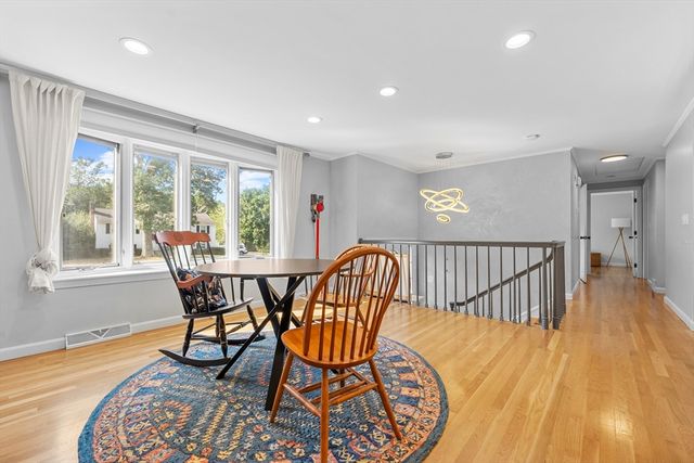 9 Oak Drive, Plainville, MA 02762