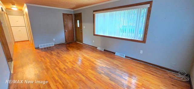 1908 Oxford Street, Saginaw, MI 48602