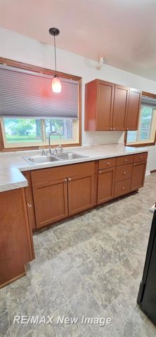 1908 Oxford Street, Saginaw, MI 48602