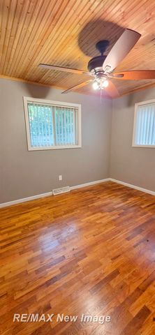 1908 Oxford Street, Saginaw, MI 48602