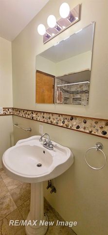 1908 Oxford Street, Saginaw, MI 48602