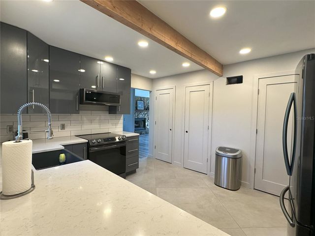 1718 NEVADA AVENUE NE, St Petersburg, FL 33703