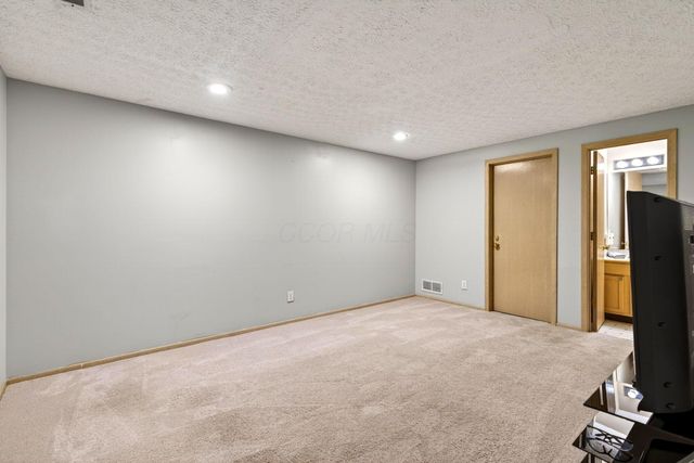 5354 BETHEL PARK Drive, Columbus, OH 43235