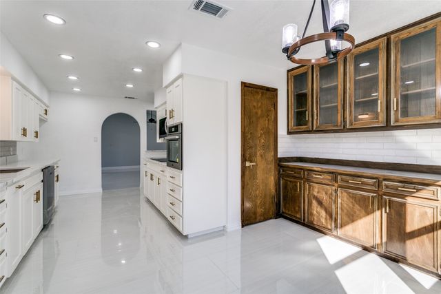 5900 Field Stone Court, North Richland Hills, TX 76180