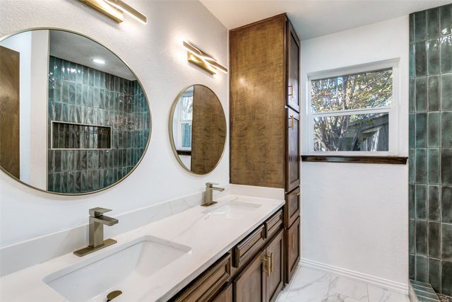 5900 Field Stone Court, North Richland Hills, TX 76180