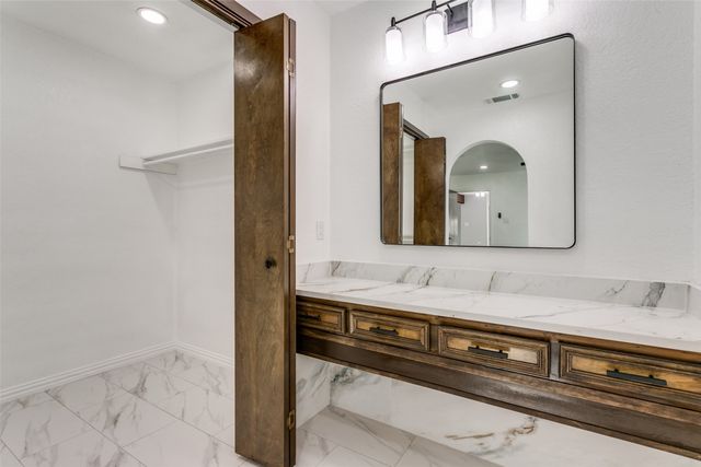 5900 Field Stone Court, North Richland Hills, TX 76180