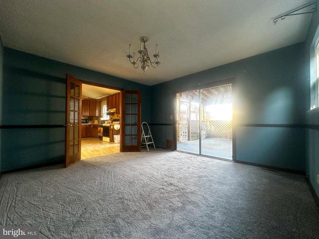 58 CEDARBROOK LN, Tuckerton, NJ 08087