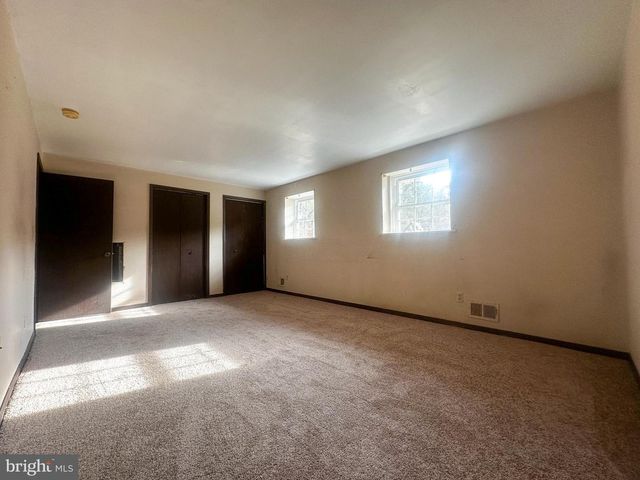 58 CEDARBROOK LN, Tuckerton, NJ 08087