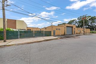 633 W Merrick Road, Valley Stream, NY 11580