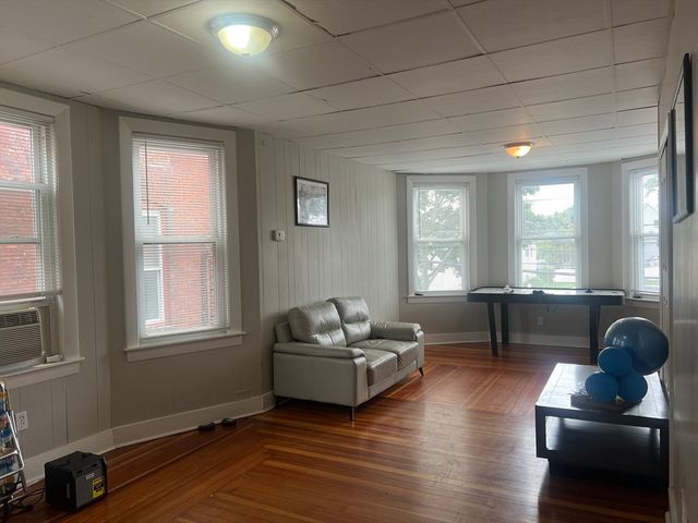 211 Chestnut Street 2, Lynn, MA 01902