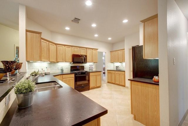 1111 Fossil CV, Round Rock, TX 78681