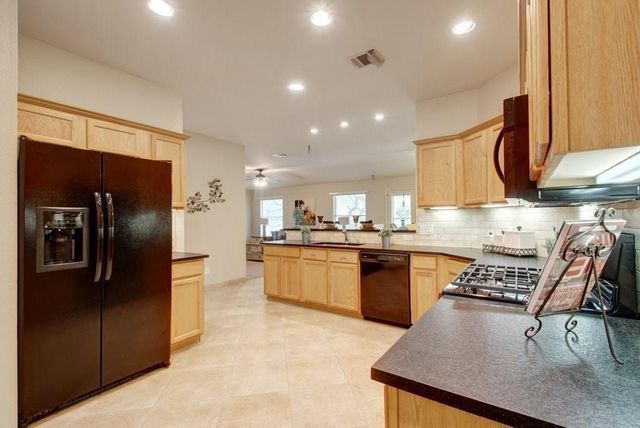 1111 Fossil CV, Round Rock, TX 78681
