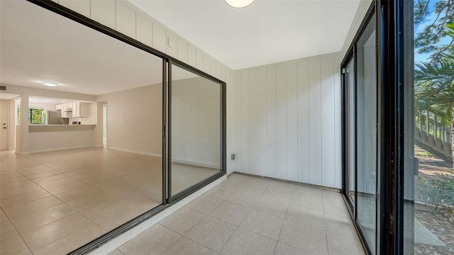 1720 GLENHOUSE DRIVE 326, Sarasota, FL 34231