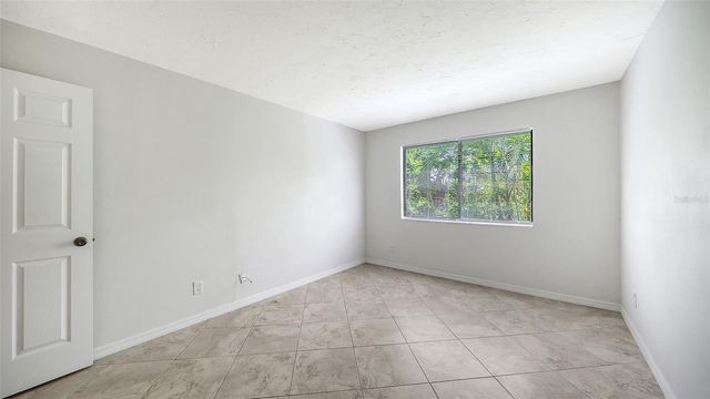 1720 GLENHOUSE DRIVE 326, Sarasota, FL 34231