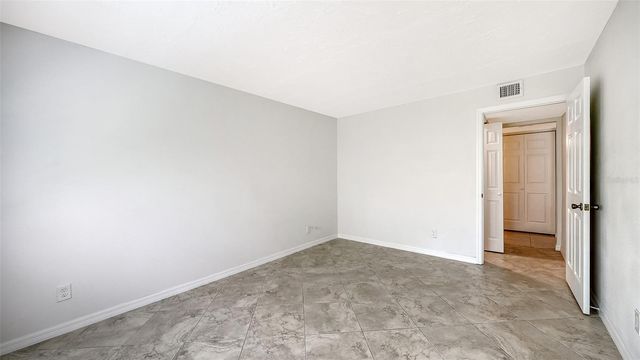 1720 GLENHOUSE DRIVE 326, Sarasota, FL 34231