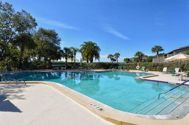1720 GLENHOUSE DRIVE 326, Sarasota, FL 34231