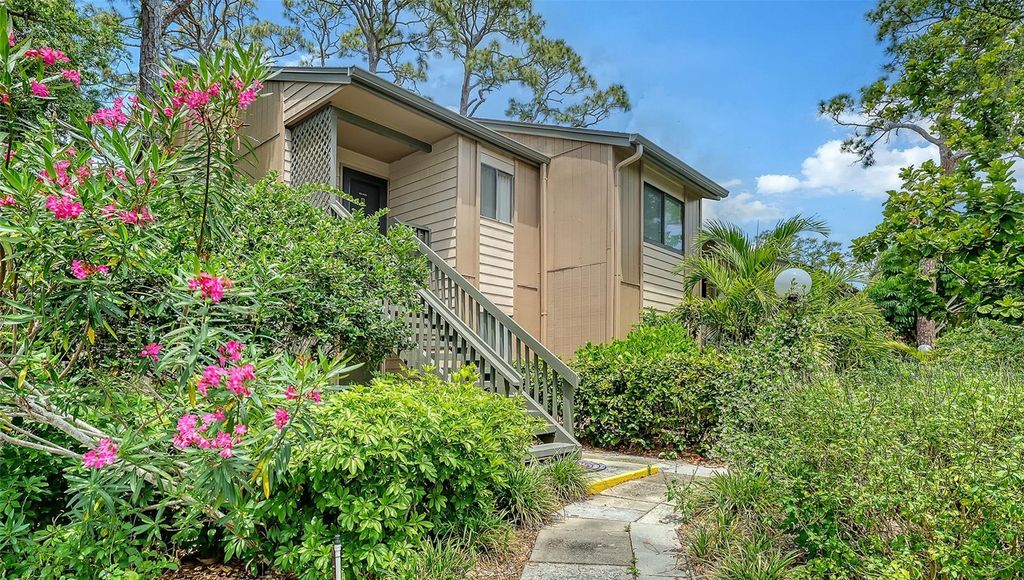 1720 GLENHOUSE DRIVE 326, Sarasota, FL 34231