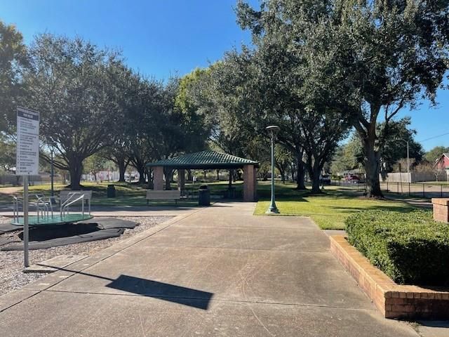 6823 Zapata Drive, Houston, TX 77083