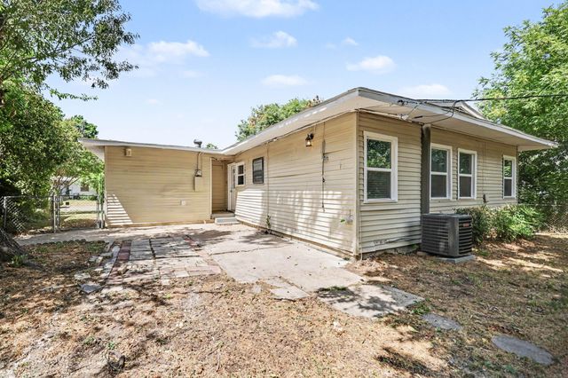 2010 Glenhaven Street, Arlington, TX 76010