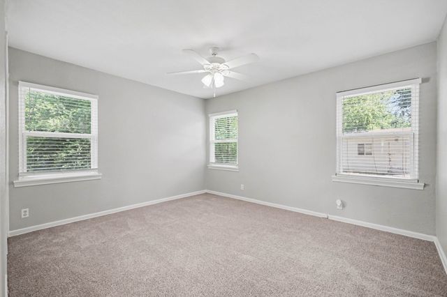 2010 Glenhaven Street, Arlington, TX 76010