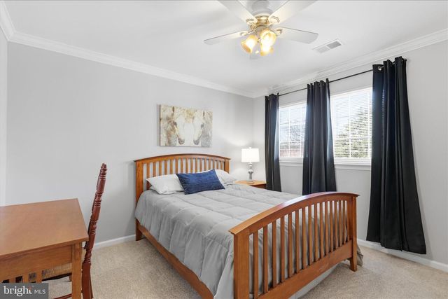 5468 HEREDITY LN, Gainesville, VA 20155