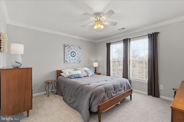 5468 HEREDITY LN, Gainesville, VA 20155