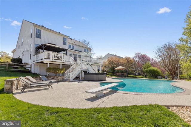 5468 HEREDITY LN, Gainesville, VA 20155