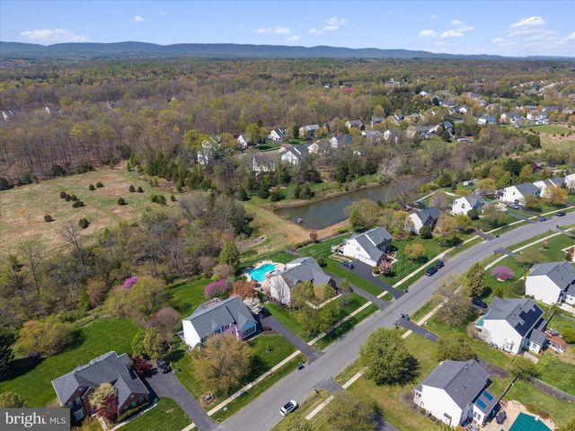 5468 HEREDITY LN, Gainesville, VA 20155