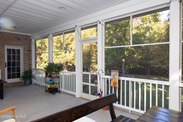 220 Beech Point Boulevard, Hertford, NC 27944