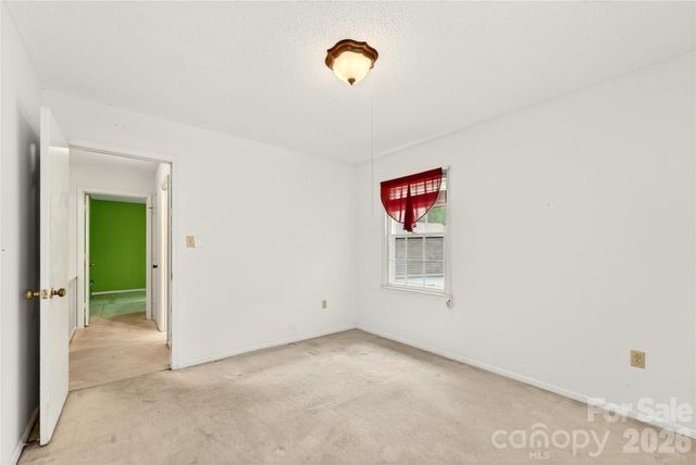 621 Winter Wood Drive, Matthews, NC 28105