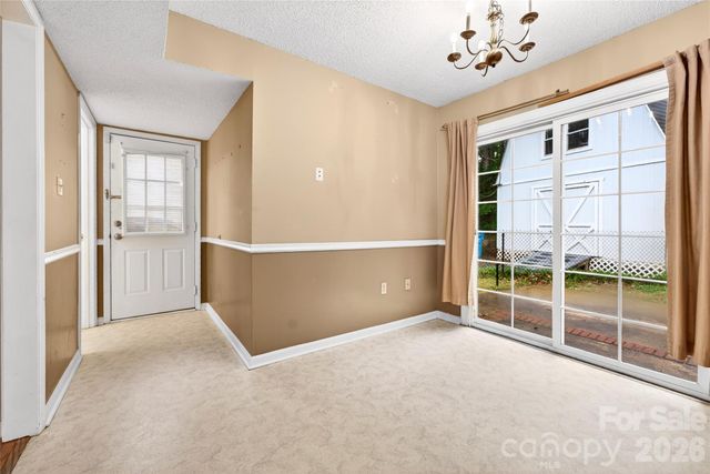 621 Winter Wood Drive, Matthews, NC 28105