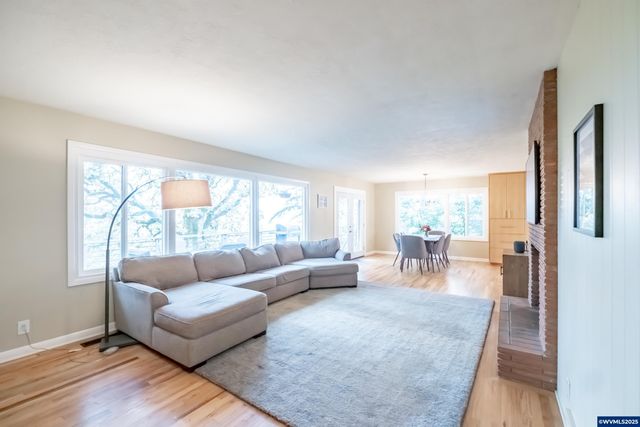 2635 Bolton Terrace S, Salem, OR 97302