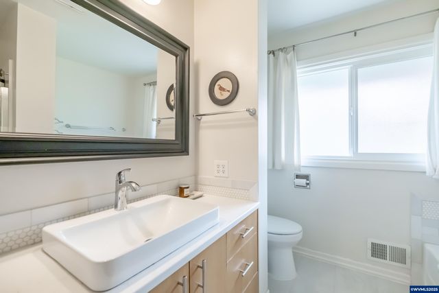 2635 Bolton Terrace S, Salem, OR 97302