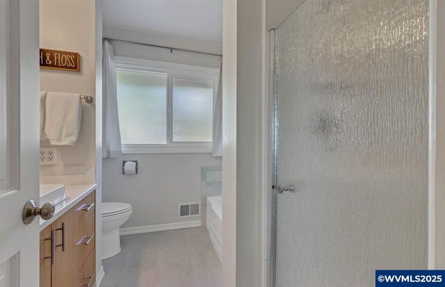 2635 Bolton Terrace S, Salem, OR 97302