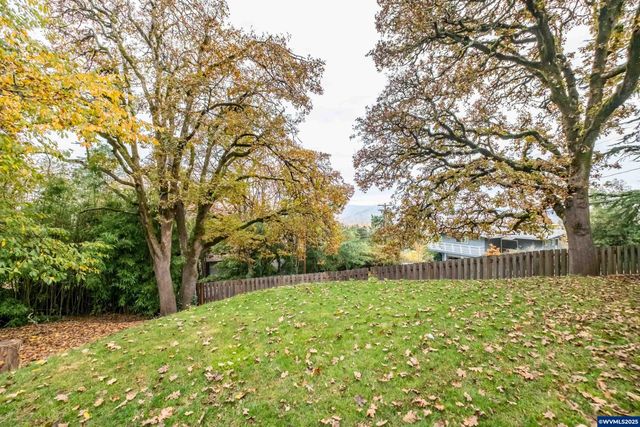 2635 Bolton Terrace S, Salem, OR 97302