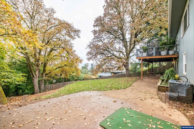 2635 Bolton Terrace S, Salem, OR 97302