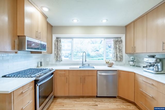 2635 Bolton Terrace S, Salem, OR 97302