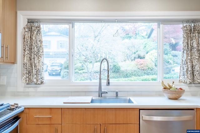 2635 Bolton Terrace S, Salem, OR 97302