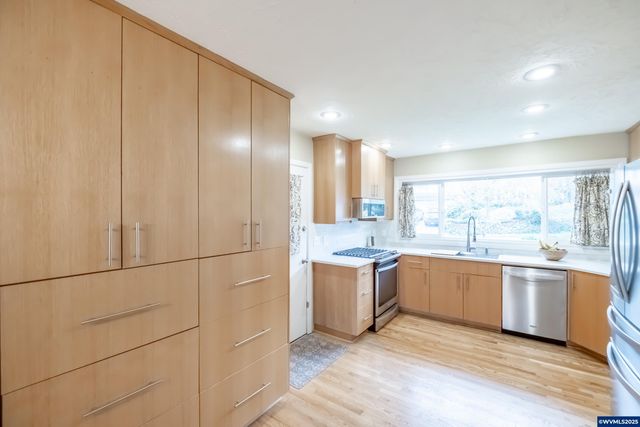 2635 Bolton Terrace S, Salem, OR 97302