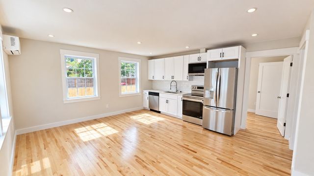 17 Macarthur Street 4, Somerville, MA 02143