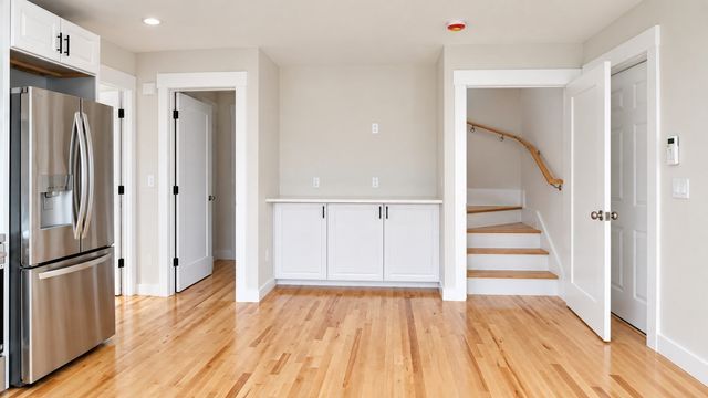 17 Macarthur Street 4, Somerville, MA 02143