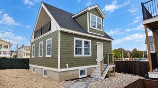 17 Macarthur Street 4, Somerville, MA 02143