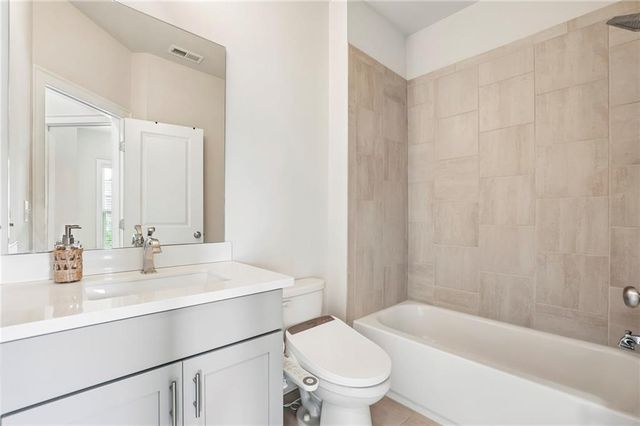 7938 Laurel Creek Drive, Suwanee, GA 30024