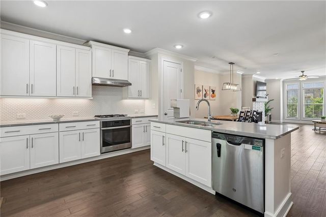 7938 Laurel Creek Drive, Suwanee, GA 30024