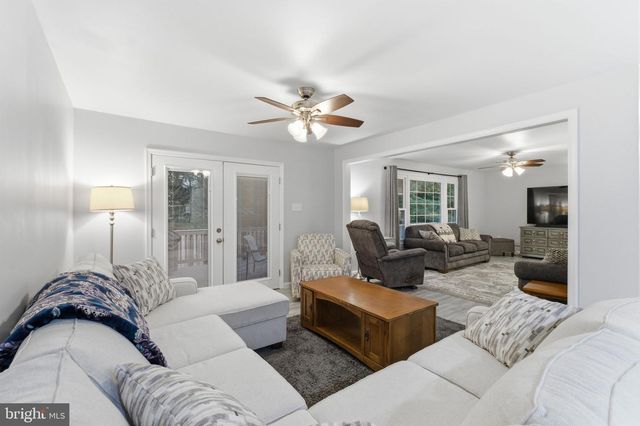 7376 WOODSTONE CT, Warrenton, VA 20187