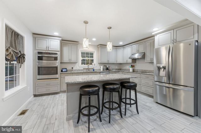 7376 WOODSTONE CT, Warrenton, VA 20187