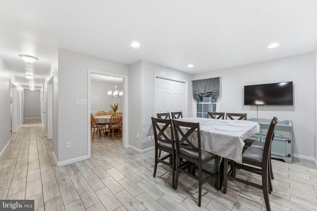 7376 WOODSTONE CT, Warrenton, VA 20187